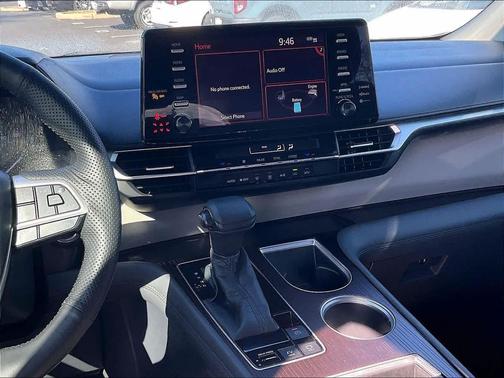 2021 Toyota Sienna LE