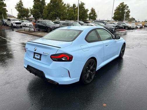 2025 BMW M240 i xDrive