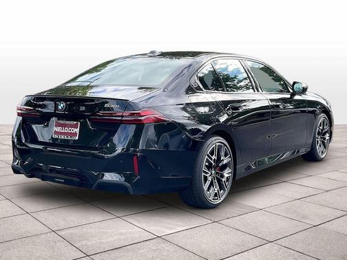 Black Sapphire Metallic 2026 BMW 530 530i