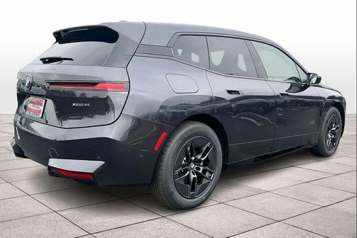2026 BMW iX xDrive45