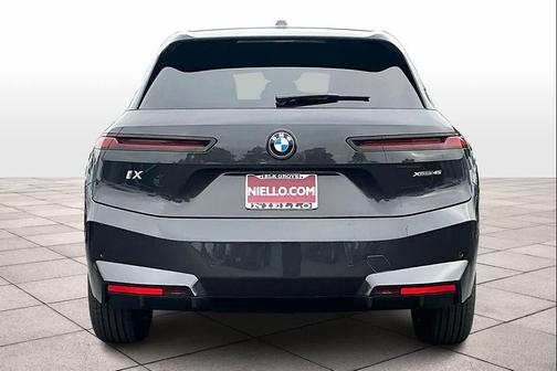 2026 BMW iX xDrive45
