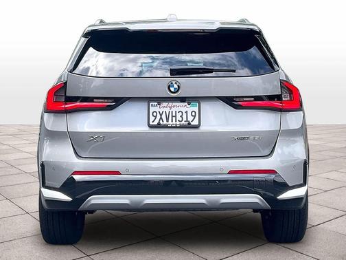 Space Silver Metallic 2026 BMW X1 xDrive28i