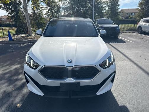 2025 BMW X2 xDrive28i