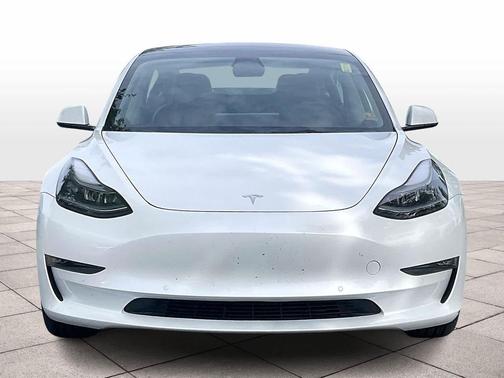 Pearl White Multi-Coat 2022 Tesla Model 3 Long Range