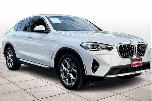 2025 BMW X4 xDrive30i