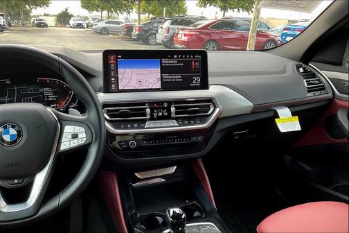 2025 BMW X4 xDrive30i