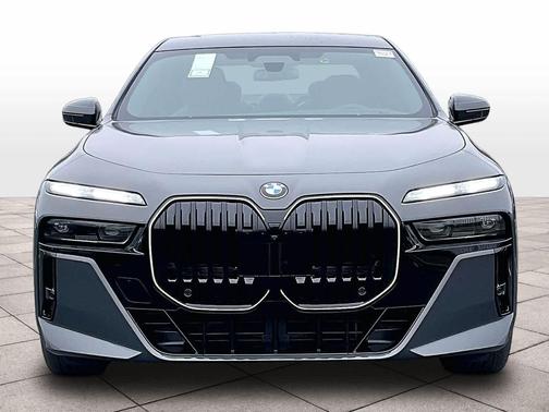 2026 BMW 760 xDrive