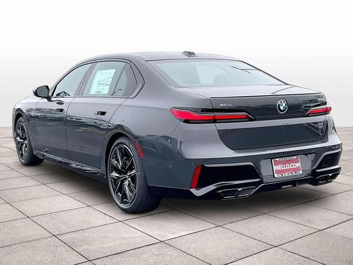 2026 BMW 760 xDrive