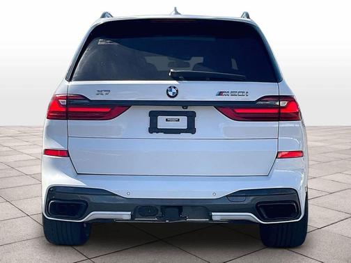 2021 BMW X7 M50i