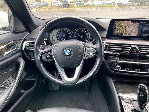 2019 BMW 540 540i