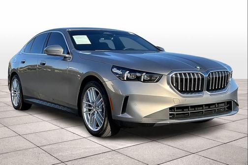 2025 BMW 530 Sedan