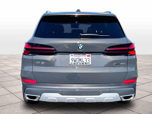 Dravit Grey Metallic 2026 BMW X5 xDrive40i