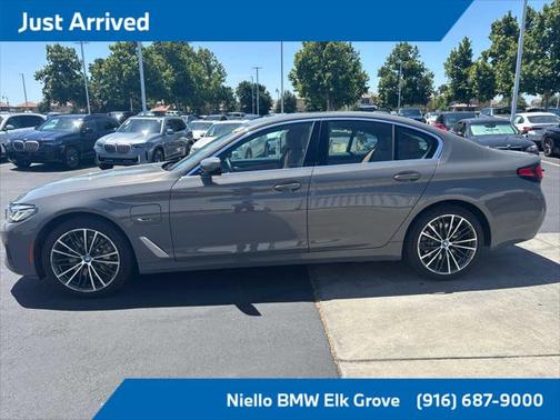 2022 BMW 530e Base