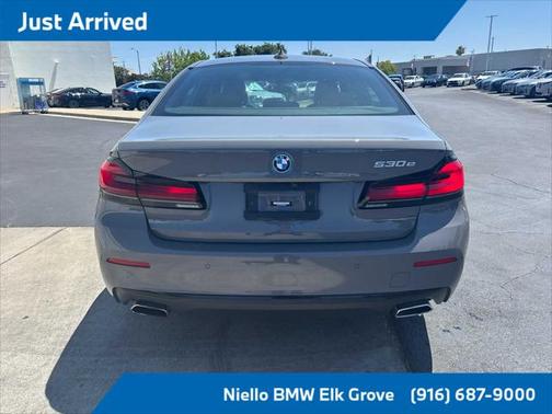 2022 BMW 530e Base