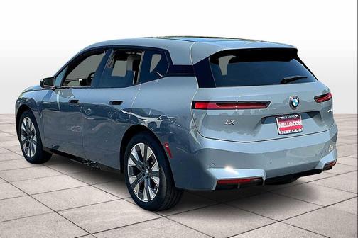 2026 BMW iX xDrive45