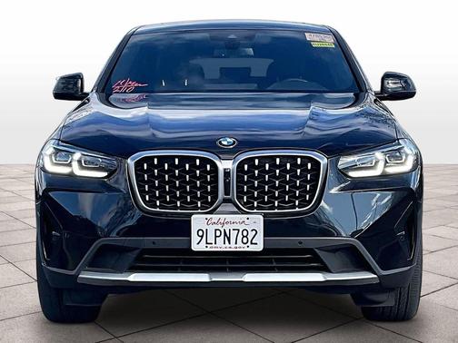 2024 BMW X4 xDrive30i