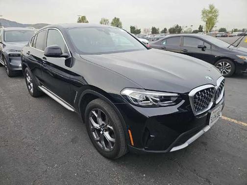 2024 BMW X4 xDrive30i