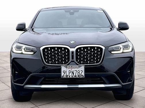 2024 BMW X4 xDrive30i