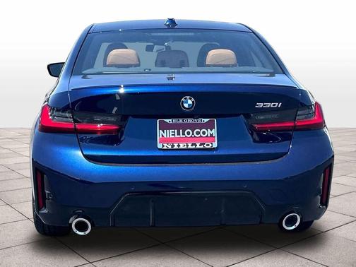 Tanzanite Blue II Metallic 2026 BMW 330 330i