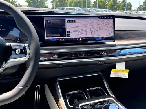 Oxide Grey Metallic 2026 BMW i7 xDrive60