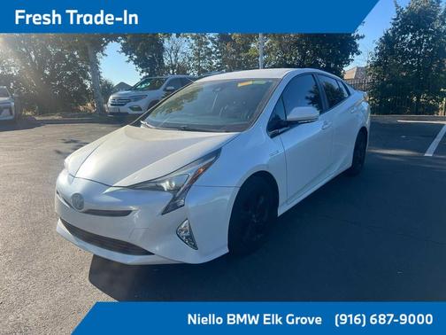 2016 Toyota Prius Three Touring