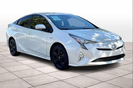 2016 Toyota Prius Three Touring