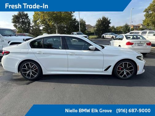 2023 BMW 530 i