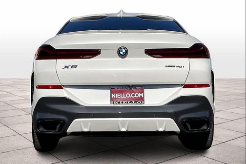 2022 BMW X6 xDrive40i