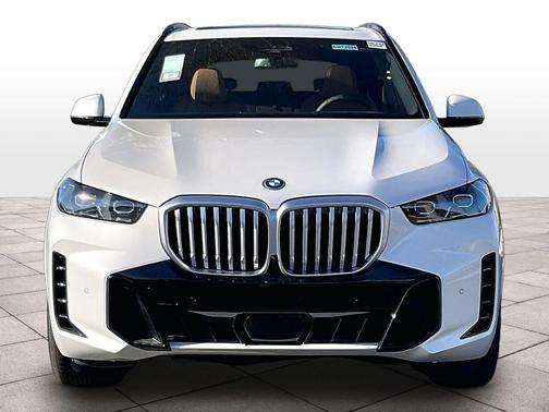 Mineral White Metallic 2026 BMW X5 PHEV xDrive50e