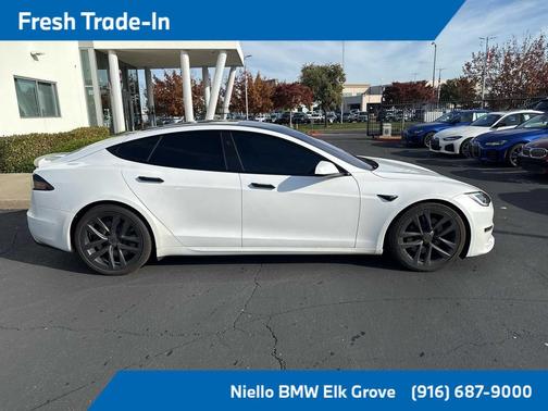 2022 Tesla Model S Plaid