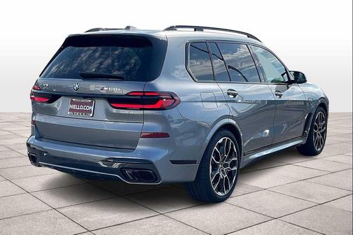 2026 BMW X7 M60i