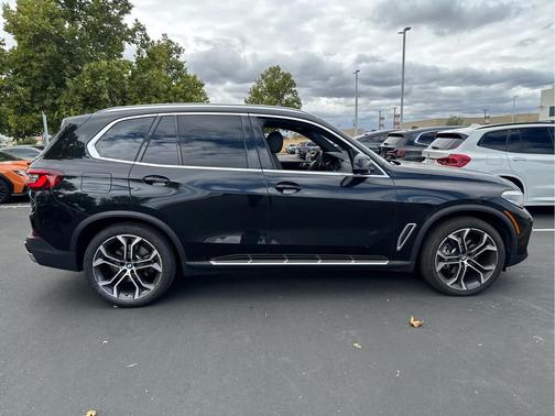 2023 BMW X5 sDrive40i