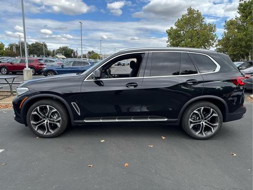 2023 BMW X5 sDrive40i