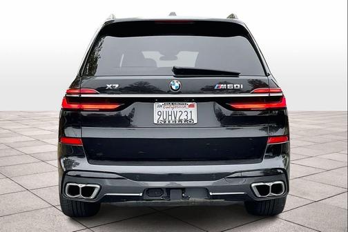 2025 BMW X7 M60i