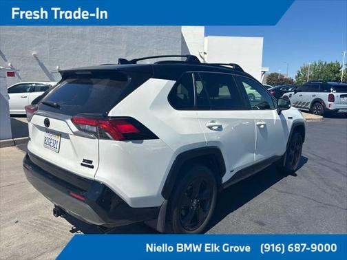2021 Toyota RAV4 Hybrid SE