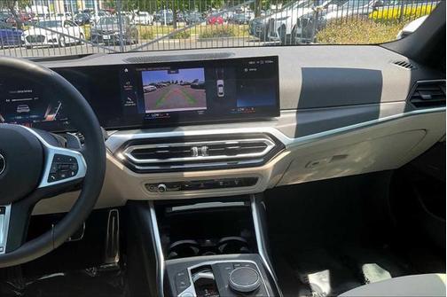 2024 BMW 330 i