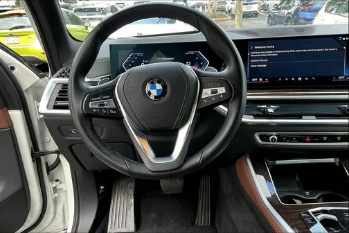 2025 BMW X5 xDrive40i