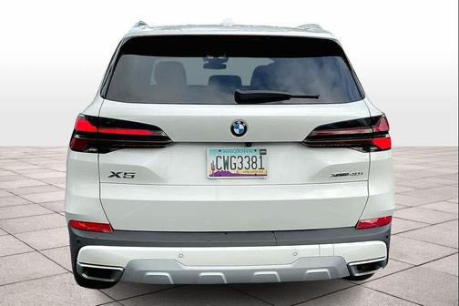 2025 BMW X5 xDrive40i