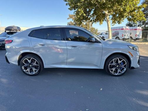 2024 BMW X2 M35i