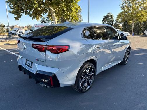 2024 BMW X2 M35i