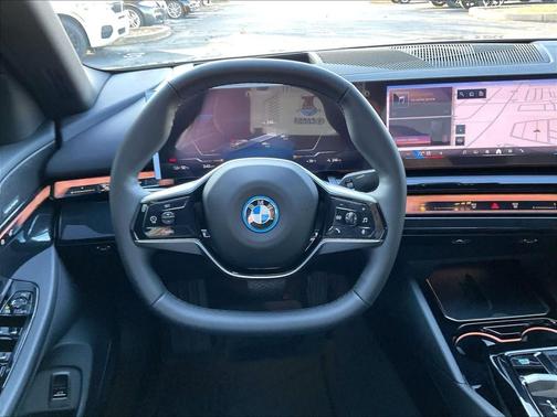 2026 BMW i5 eDrive40