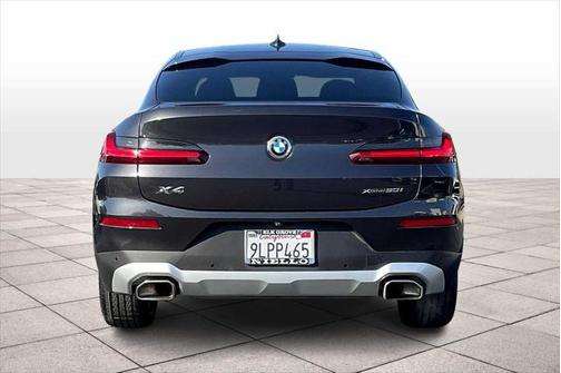 2024 BMW X4 xDrive30i