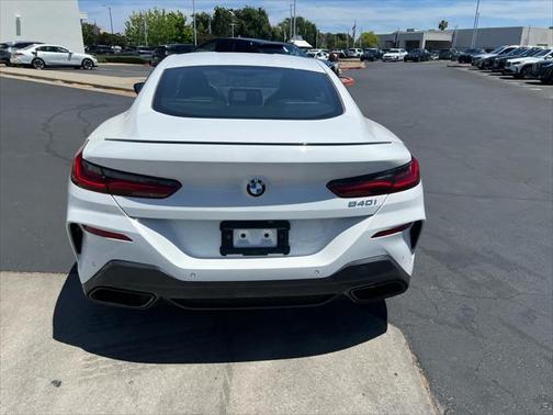 2025 BMW 840 i