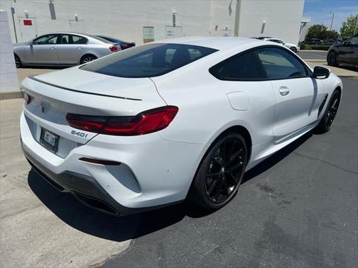 2025 BMW 840 i