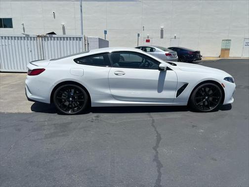 2025 BMW 840 i