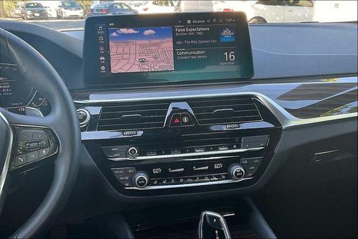 2022 BMW 530e Base