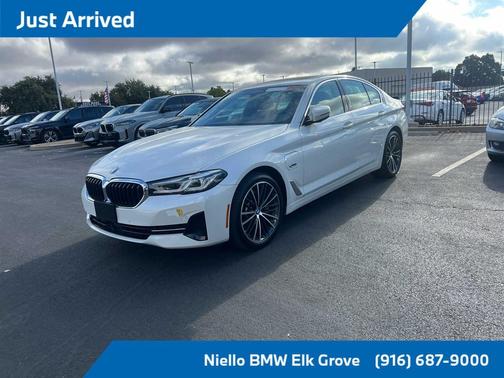 2022 BMW 530e Base