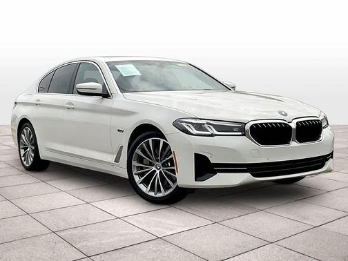 Alpine White 2022 BMW 530e Base