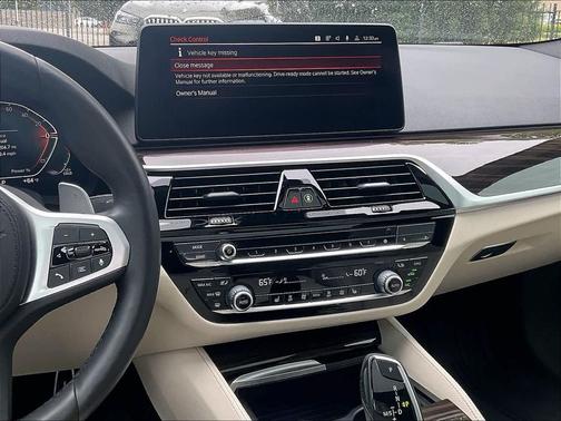 Bernina Grey Amber Effect Metallic 2022 BMW 540 i