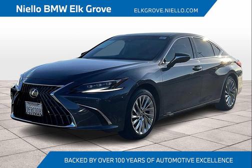 2023 Lexus ES 300h Luxury